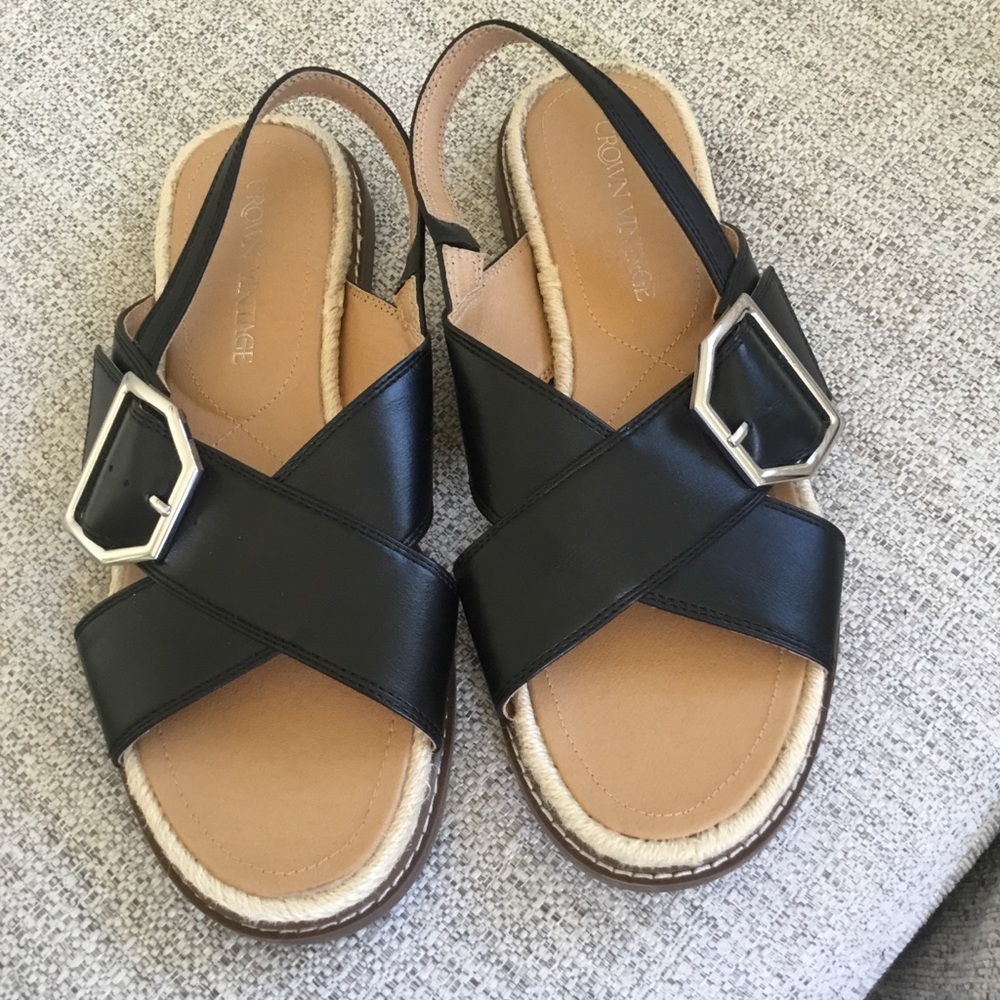 Crown Black Cross-Strap Slingback Sandals with Hex Buckle